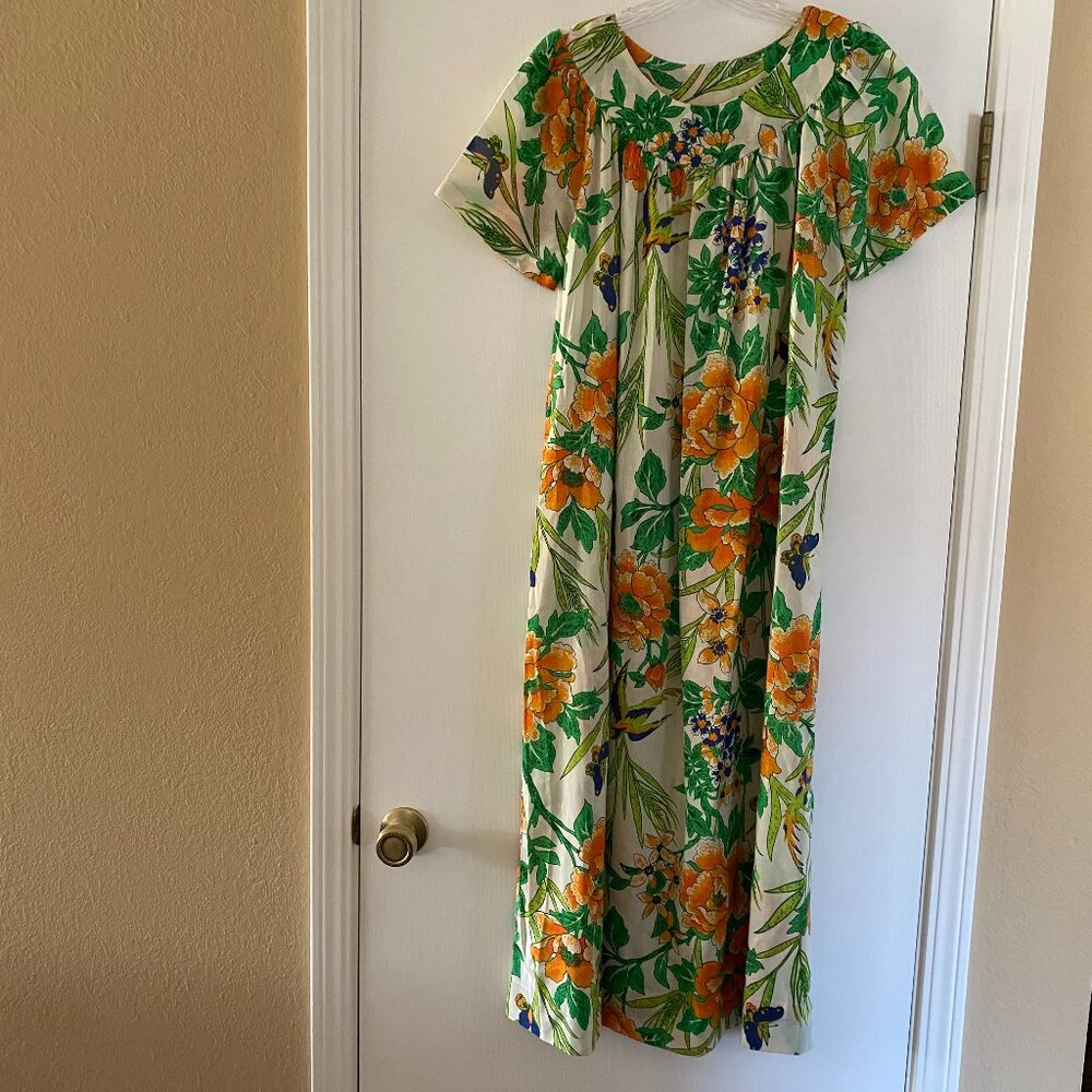 vintage unbranded floral short sleeve house dress